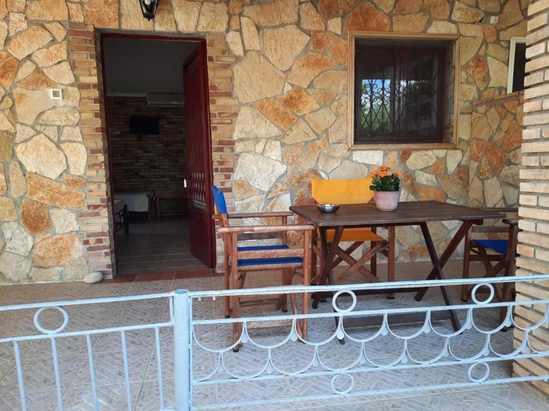 Aparthotel Artemis Vassilikos Vasilikí Esterno foto